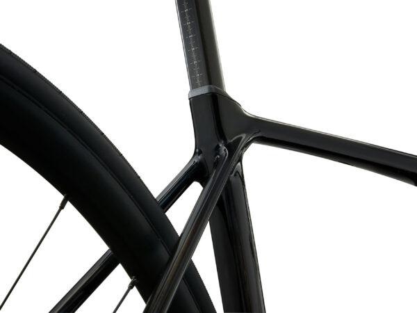 Maanteeratas GIANT TCR Advanced 2 PC (2025) Carbon (M/L) Jalgrattad Elektritõukerattad, elektrilised jalgrattad ja laste elektriautod 3